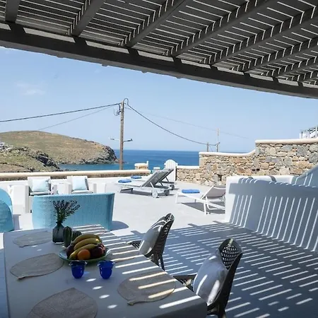 度假居 Ultramare Mykonos Beachfront House With 2 Outdoor Tubs 帕诺尔莫斯米科诺斯