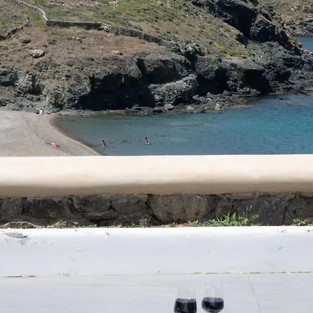 Beachfront House With 2 Outdoor Tubs بانورموس ميكونو