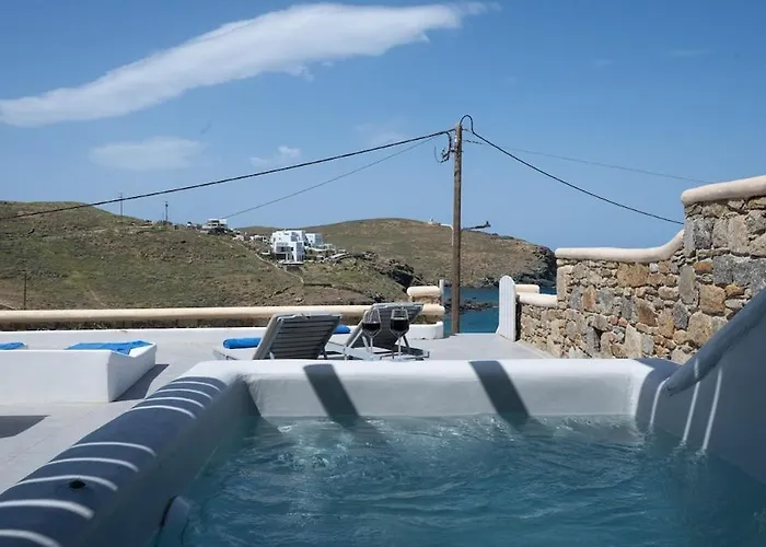 別荘 Ultramare Mykonos Beachfront House With 2 Outdoor Tubs Panormos (Mykonos)